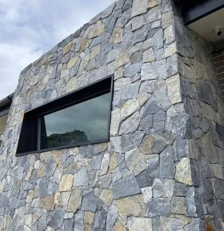 Random rubble natural stone wall cladding for exterior and landscape applications